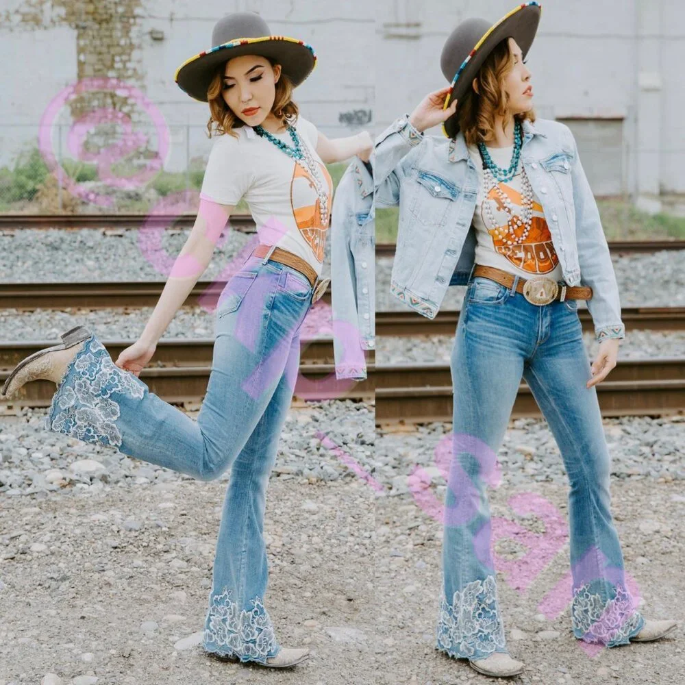 NWT Rare Driftwood Farrah Embroidered Flare Jeans Sz 29 - Picture 3 of 14